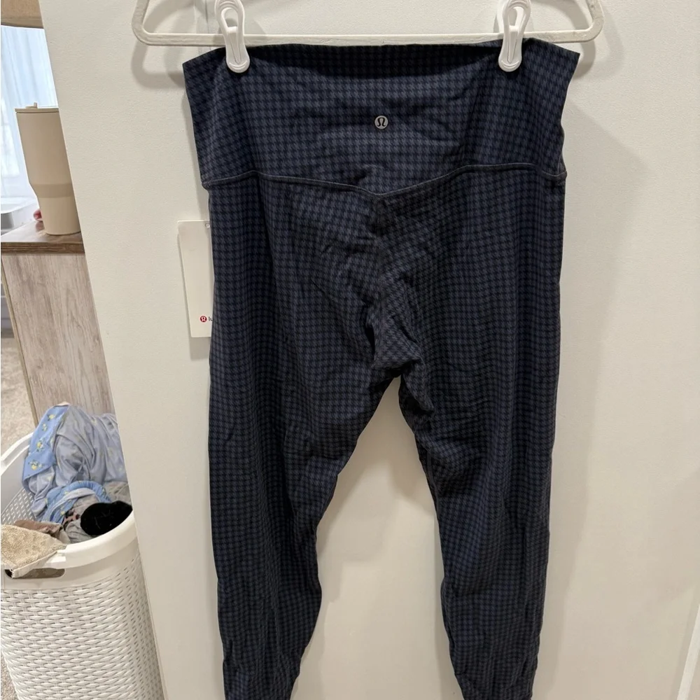 lululemon athletica Dark Blue Checkered Leggings - Picture 3 of 3